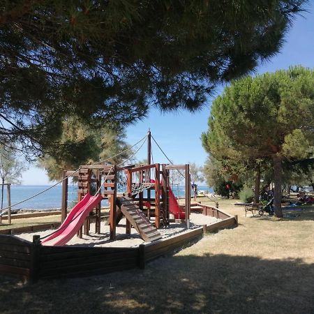 Apartment Vera, 80 M From The Sea Novigrad Istria Exterior foto